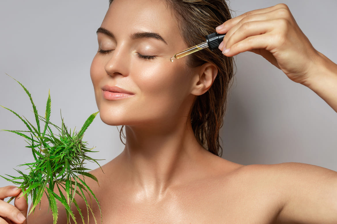 How to put hemp oil on your skin?